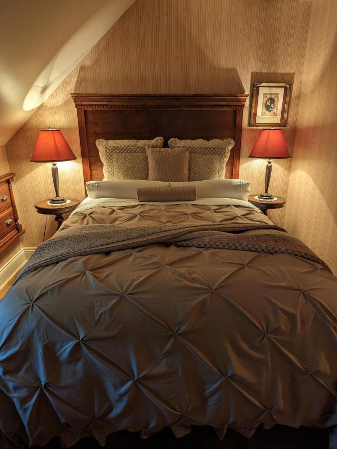 J.a Moisan Bed & Breakfast Quebec City