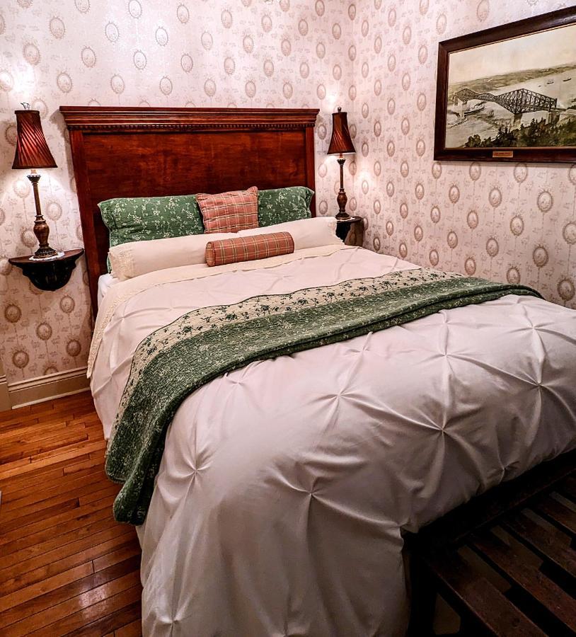 J.a Moisan Bed & Breakfast Quebec City