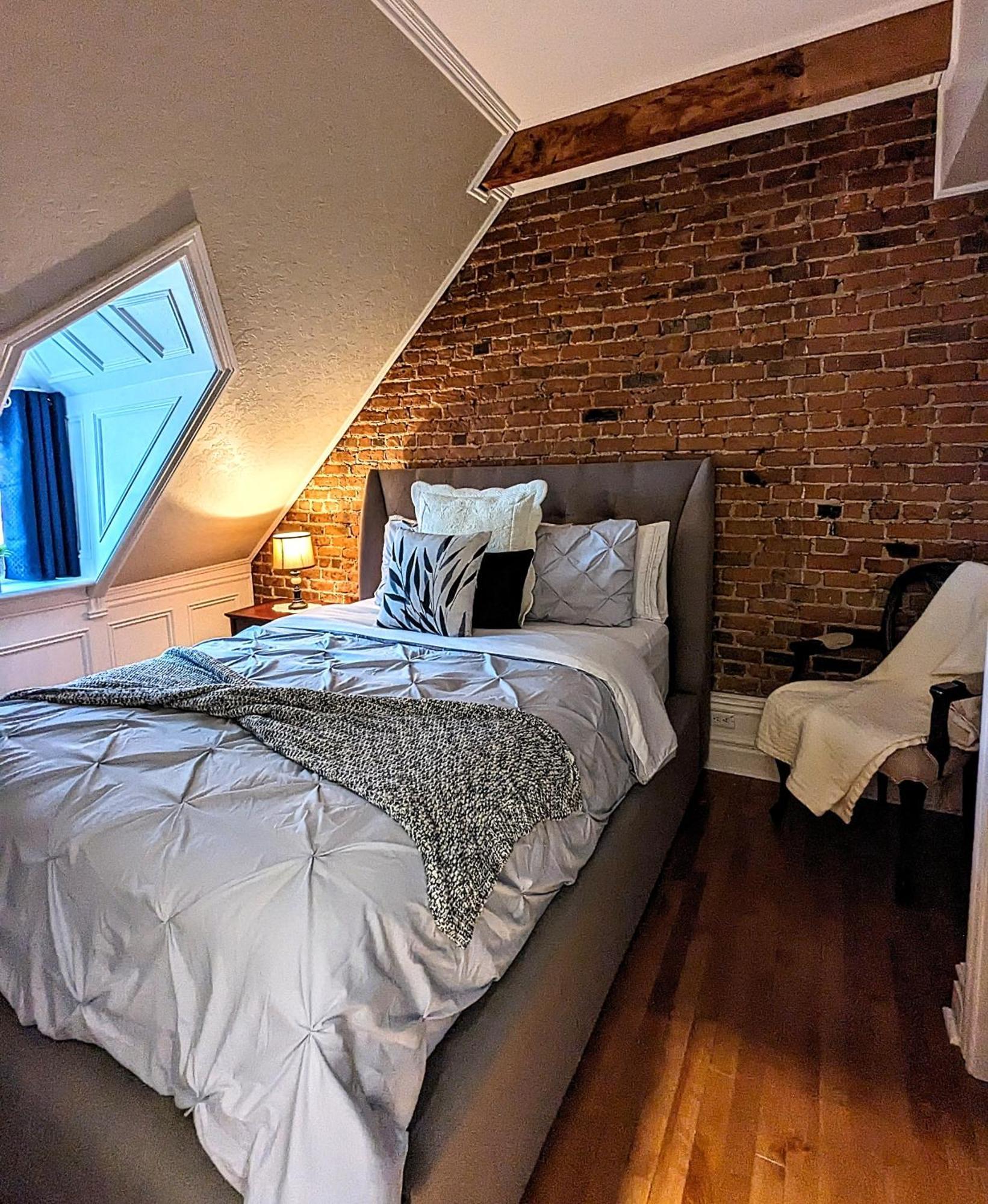 J.a Moisan Quebec City